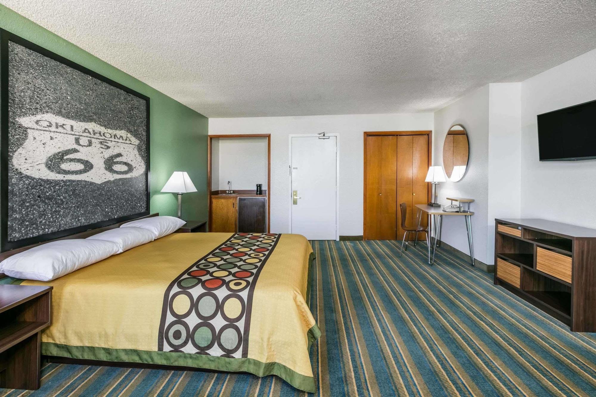 Super 8 by Wyndham Sapulpa/Tulsa Area Motel Glenpool Bagian luar foto