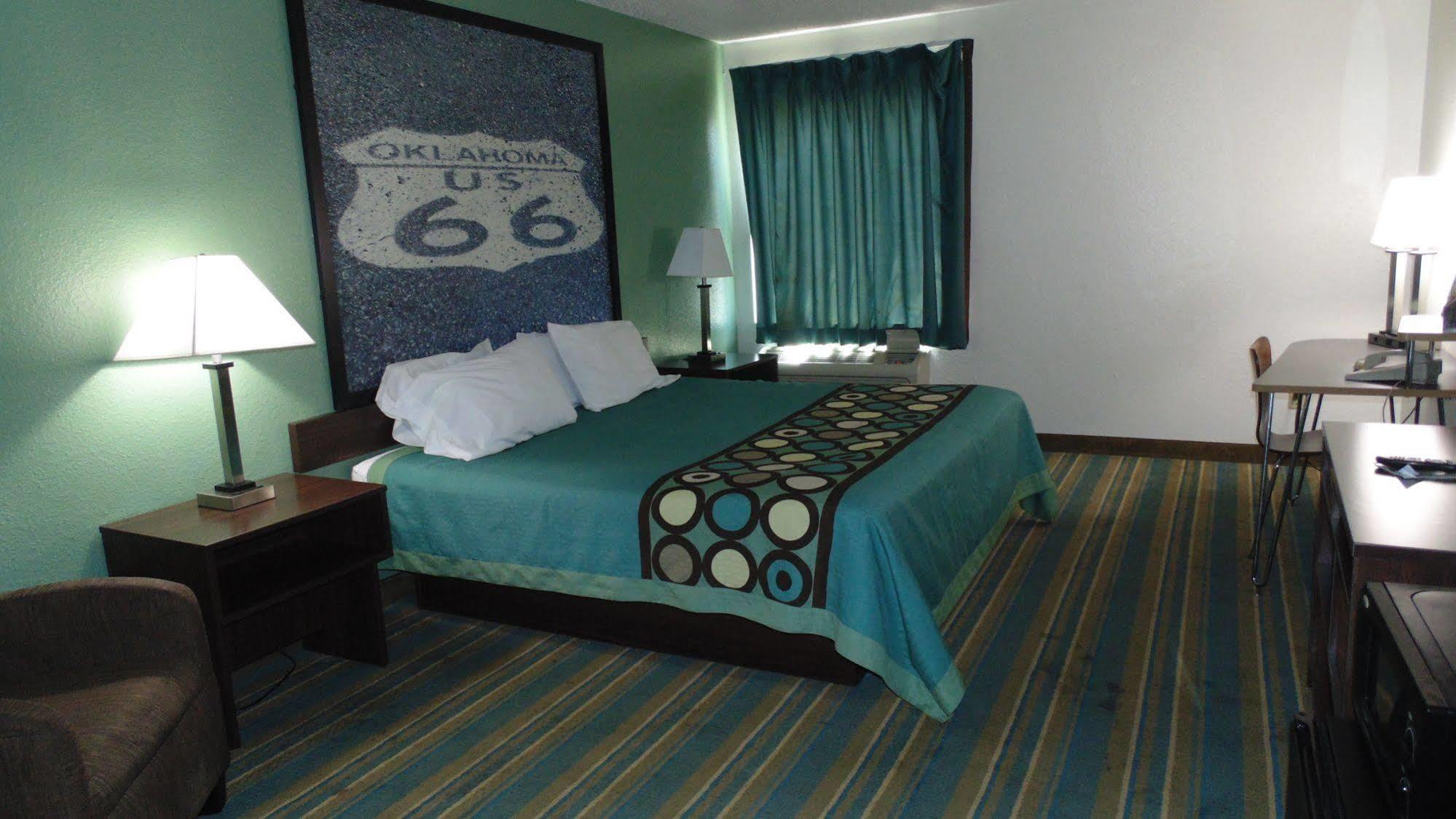 Super 8 by Wyndham Sapulpa/Tulsa Area Motel Glenpool Bagian luar foto